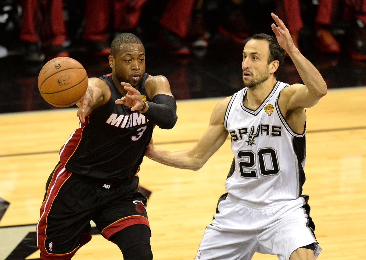 Wade ha decidido fichar con los Cavaliers de Cleveland, informó una persona con conocimiento de la situación. (Foto Prensa Libre: AFP)