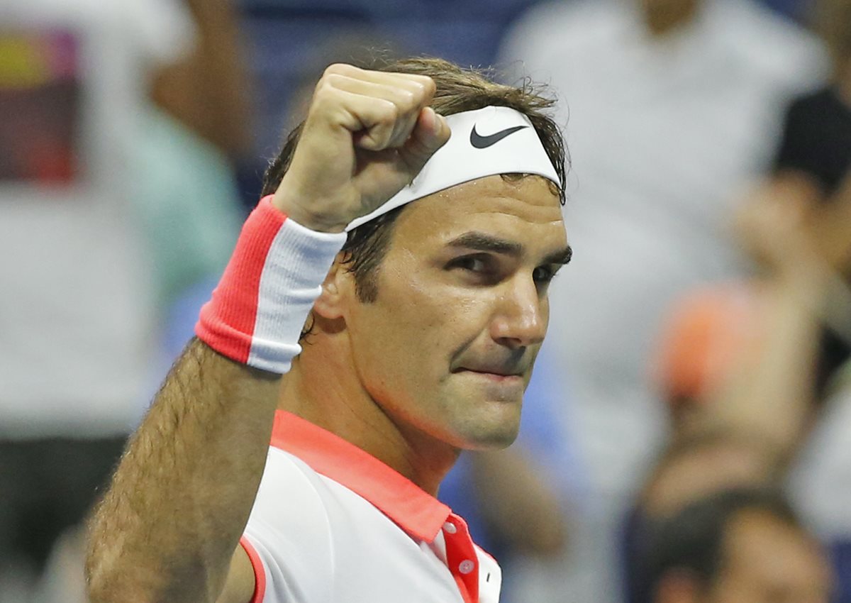 La magia de Federer ha vuelto a las canchas, demostrando su mejor forma. (Foto Prensa Libre: AP)