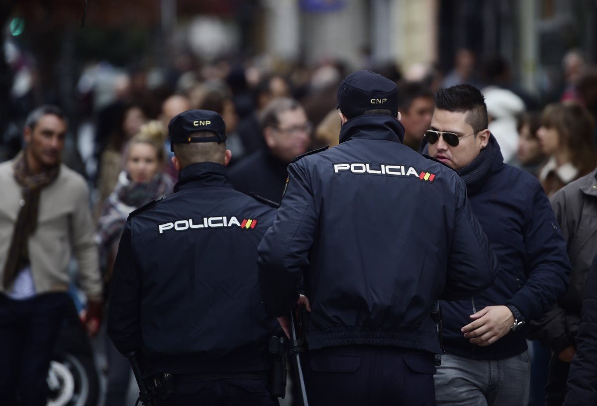 La Policía de España indicó que está en proceso una investigación para determinar las circunstancias de la muerte del niño. (Foto Prensa Libre: AFP).