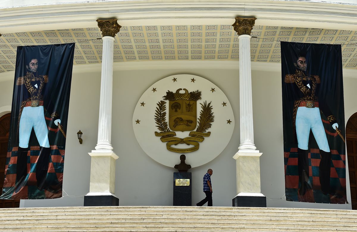 Vista de la Asamblea Nacional de Venezuela, de mayoría opositora. (Foto Prensa Libre: EFE).