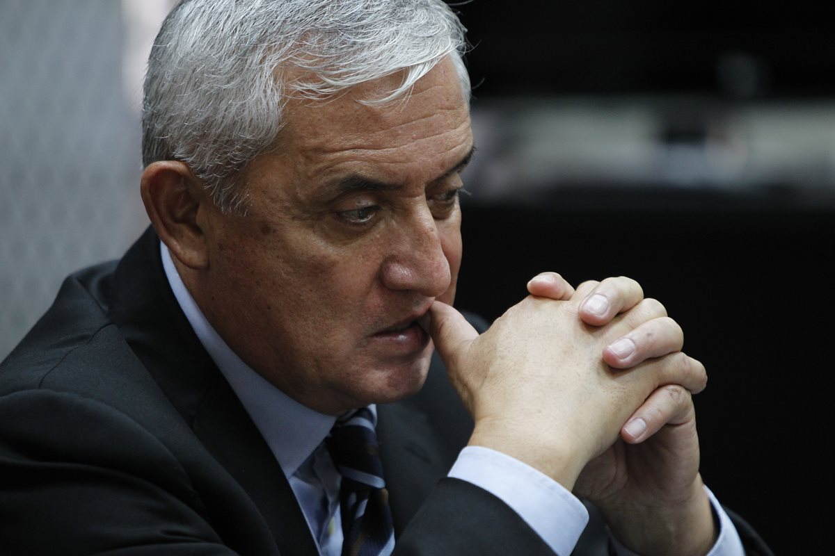 El ex presidente Pérez Molina solicitó por escrito a Presidios le permitan tener electrodomésticos para uso personal en la cárcel de Matamoros (Hemeroteca PL)