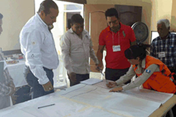 La capacitación la desarrolló la Conred, con el apoyo de Unicef. (Foto Prensa Libre: Conred)