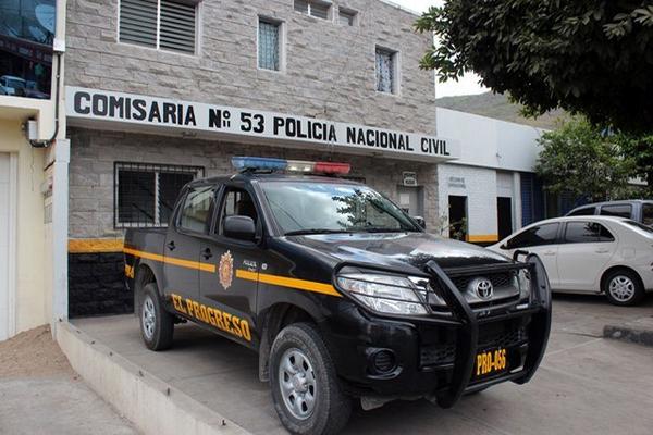Comisaría 53, en Guastatoya, a donde fue trasladado un menor sindicado de haber matado a Palencia Cordero. (Foto Prensa Libre: Hugo Oliva) <br _mce_bogus="1"/>