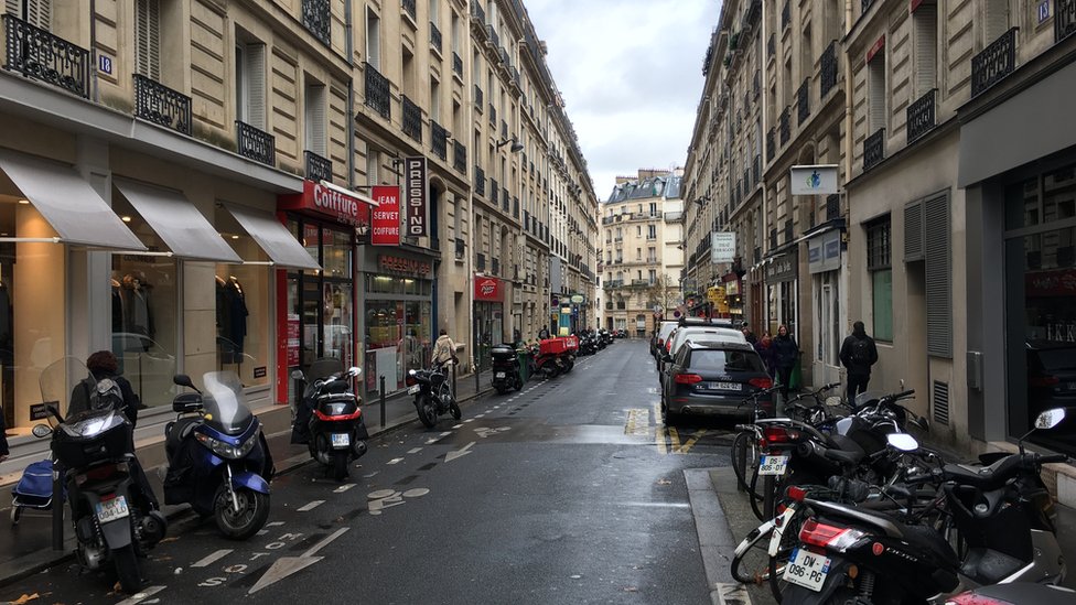 Si alguna vez visitas París y te encuentras con una calle como esta... (Foto: Raphael Lorin)