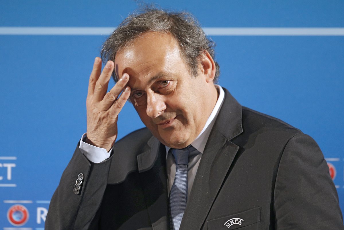 Michel Platini podrá despedirse de los miembros de la Uefa en el congreso de Atenas. (Foto Prensa Libre: AP)