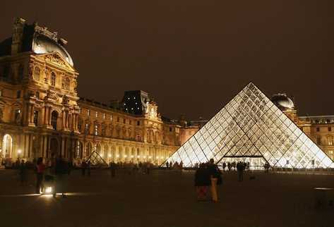 Museo Louvre cierra a causa de una huelga por delincuencia
