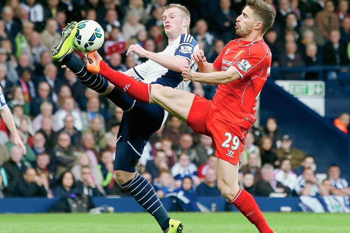 El empate deja al Liverpool opaca sus posibilidades de avanzar a Champions. (Foto Prensa Libre:AFP)