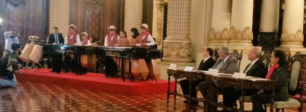 Marimba de niños de la Escuela de Música Elías García de Sn. Juan Sacatepéquez ofrecen concierto. (Foto Prensa Libre: Ministerio de Cultura y Deportes)