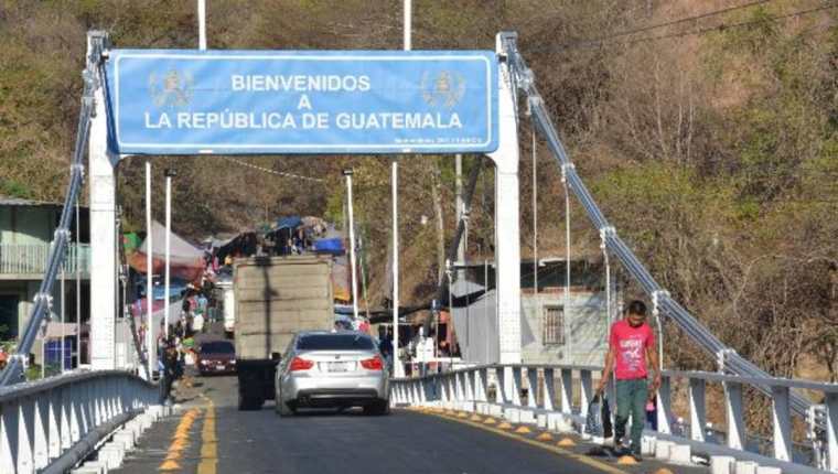 Más de 15 mil turistas salvadoreños entraron a Guatemala el fin de semana. (Foto Hemeroteca PL)