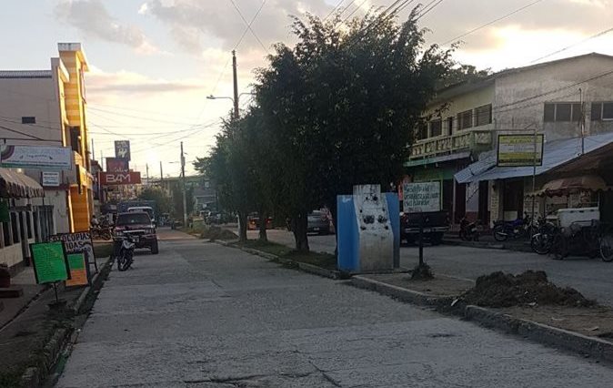 El hecho se registró en un restaurante de la exdiputada, en Melchor de Mencos. (Foto Prensa Libre: Rigoberto Escobar)