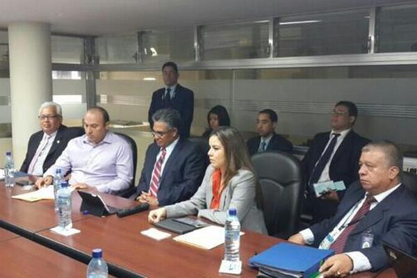 La citación fue organizada por la Comisión Legislativa de Defensa del Consumidor. (Foto Prensa Libre: Alex Rojas)