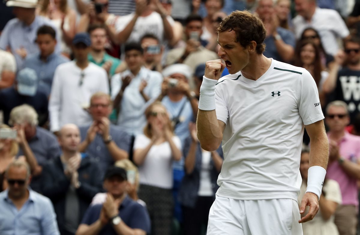 Murray arranca con victoria la defensa del título en Wimbledon