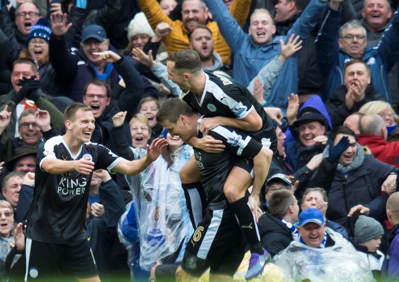 El Leicester sigue dejando en claro que quiere ser campeón de la Premier League. (Foto Prensa Libre: AFP)