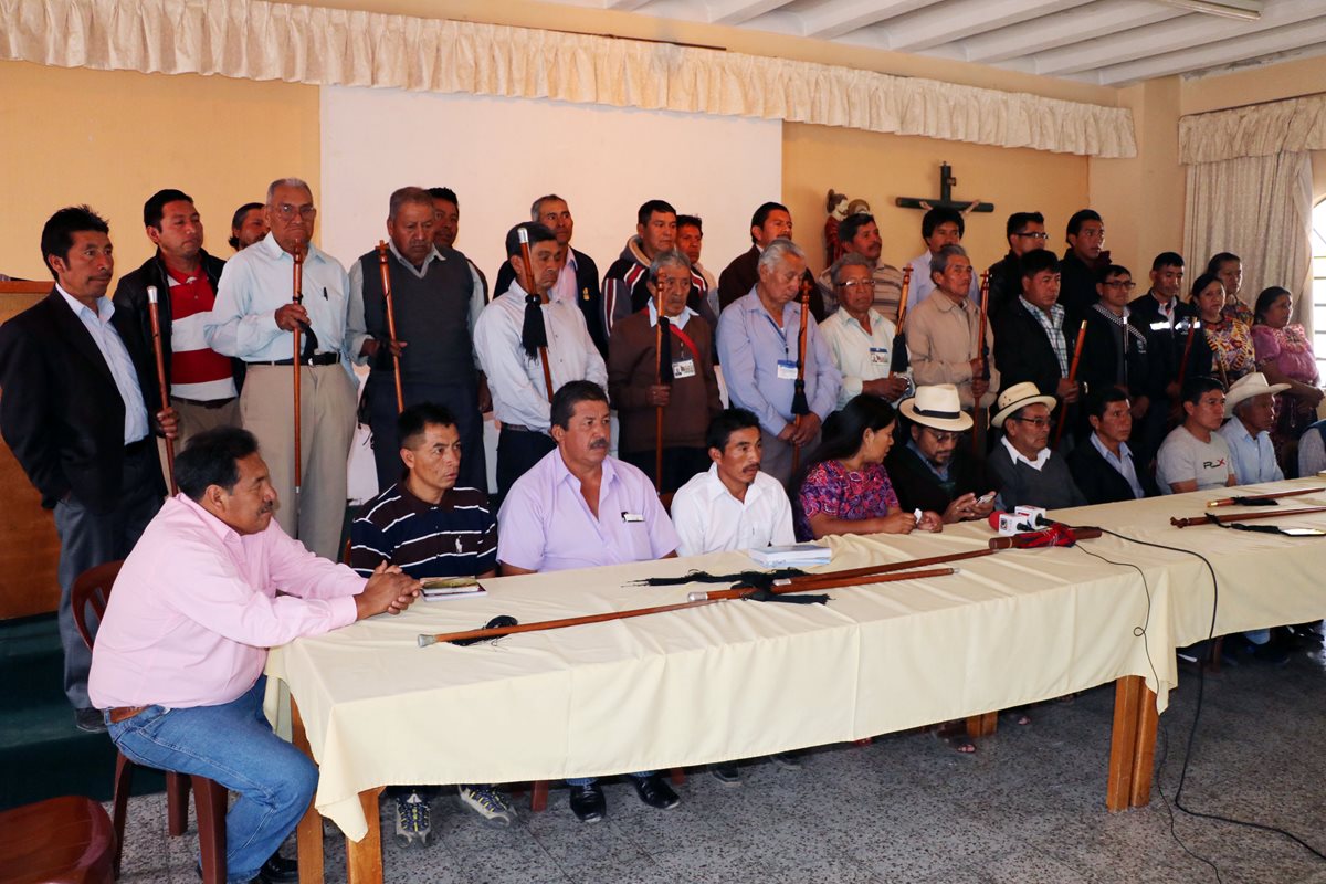 Líderes indígenas de Quetzaltenango piden mayor participación en asuntos políticos del país.(Foto Prensa Libre: Carlos Ventura)