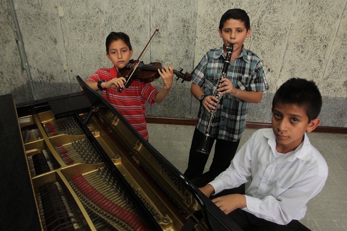 De Izquierda a derecha Antoni Girón, José Franco y Elí Rienda. (Foto Prensa Libre: Álvaro Interiano)