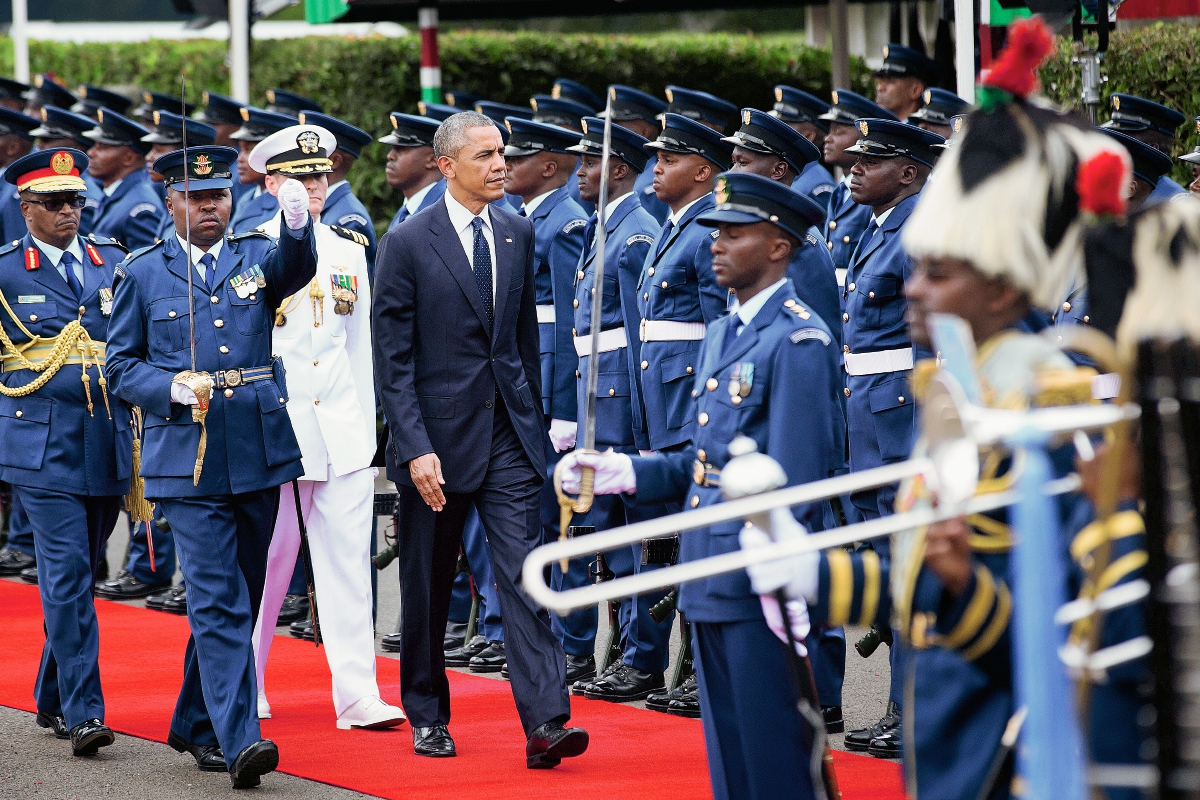 El presidente estadounidense, Barack Obama sereúne con el presidente de Kenia, Uhuru Kenyatta.(Foto Prensa Libre:AP)