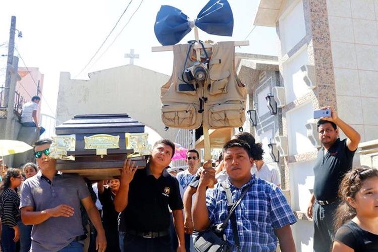 Los comunicadores Laurent Castillo y Luis de León fueron asesinados a principios de año. (Foto Prensa Libre: Hemeroteca PL)