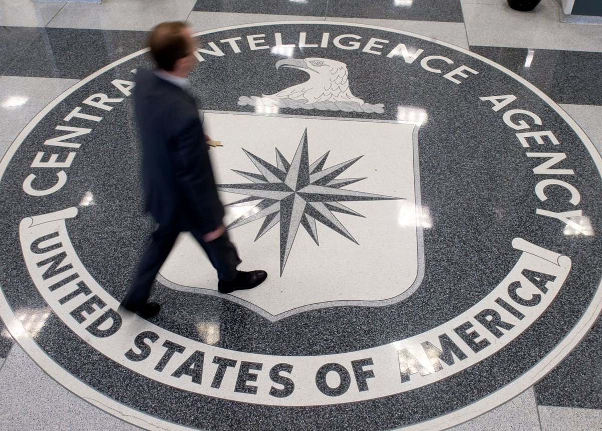 Trump admite que está muy preocupado por filtraciones sobre la CIA. (Foto Prensa Libre: AFP)