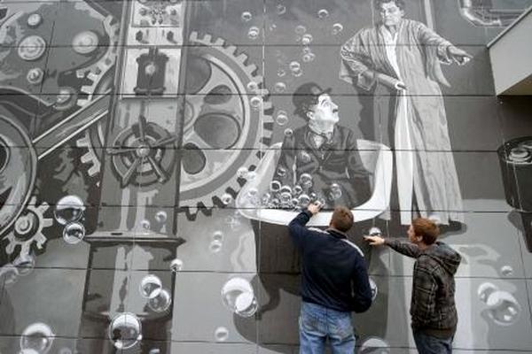 Murales sobre películas de Chaplin, en Vevey, Suiza