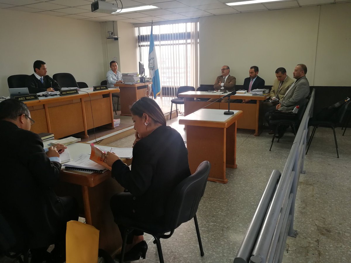 La audiencia de reparación digna se realizó en el Tribunal Noveno Unipersonal Penal. (Foto Prensa Libre: Kenneth Monzón)