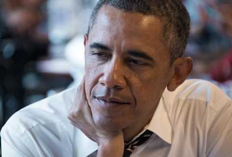 El presidente Barack Obama, durante un almuerzo con activistas sociales en un restaurante de Washington DC. (Foto Prensa Libre: AFP).