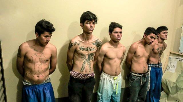 Cinco señalados de intentar atacar a la Policía Nacional Civil fueron capturados. (Foto Prensa Libre: Hemeroteca PL)