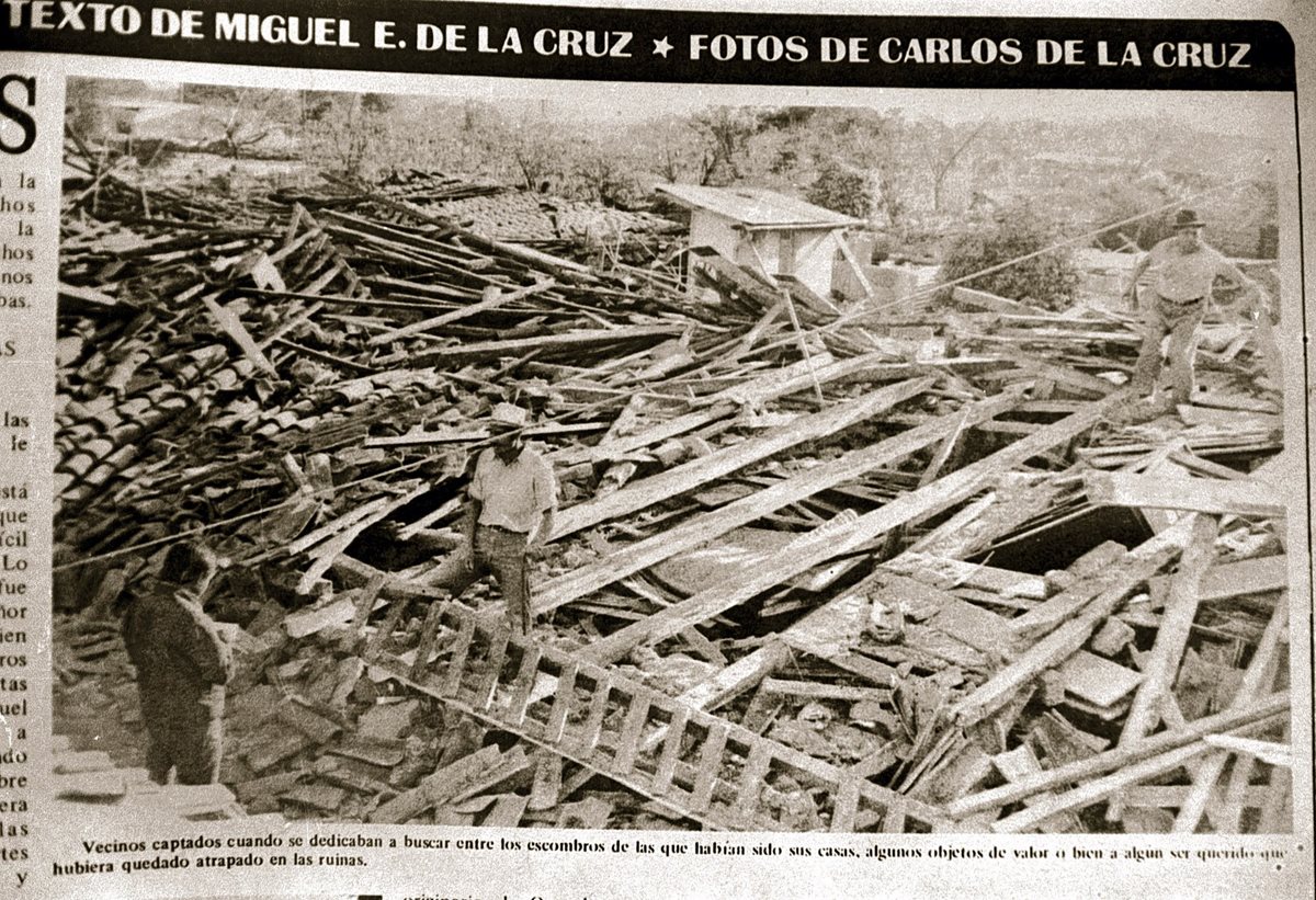 Imagen de la destrucción que causó el terremoto del 4 de febrero de 1976. (Foto Prensa Libre: HemerotecaPL)