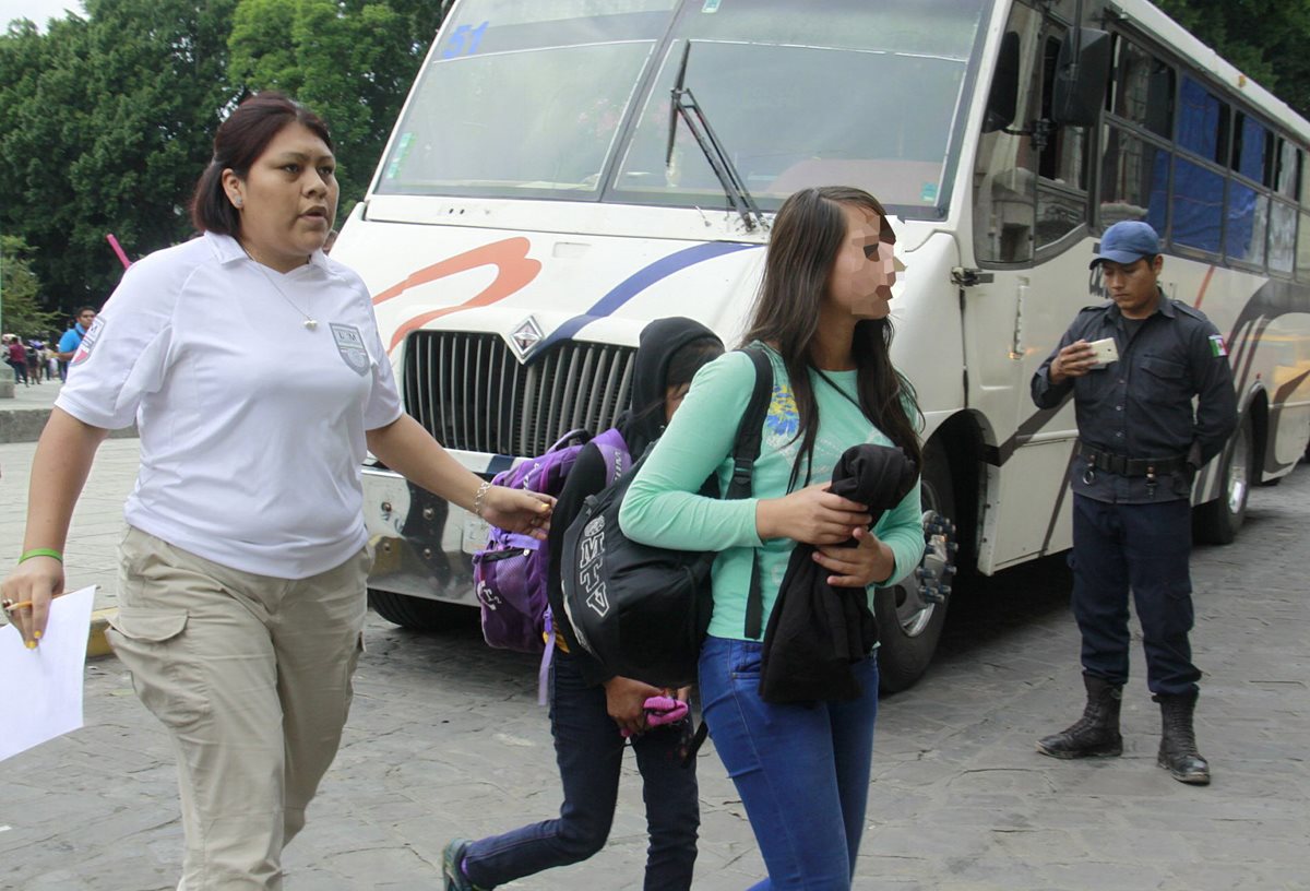 El Gobierno mexicano interceptó a unos 11 mil 893 menores indocumentados procedentes de Centroamérica. (Foto Prensa Libre: EFE)