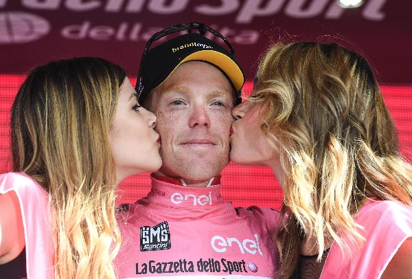 El holandés Steven Kruijswijk está a cuatro días de coronarse en el Giro de Italia. (Foto Prensa Libre: EFE)