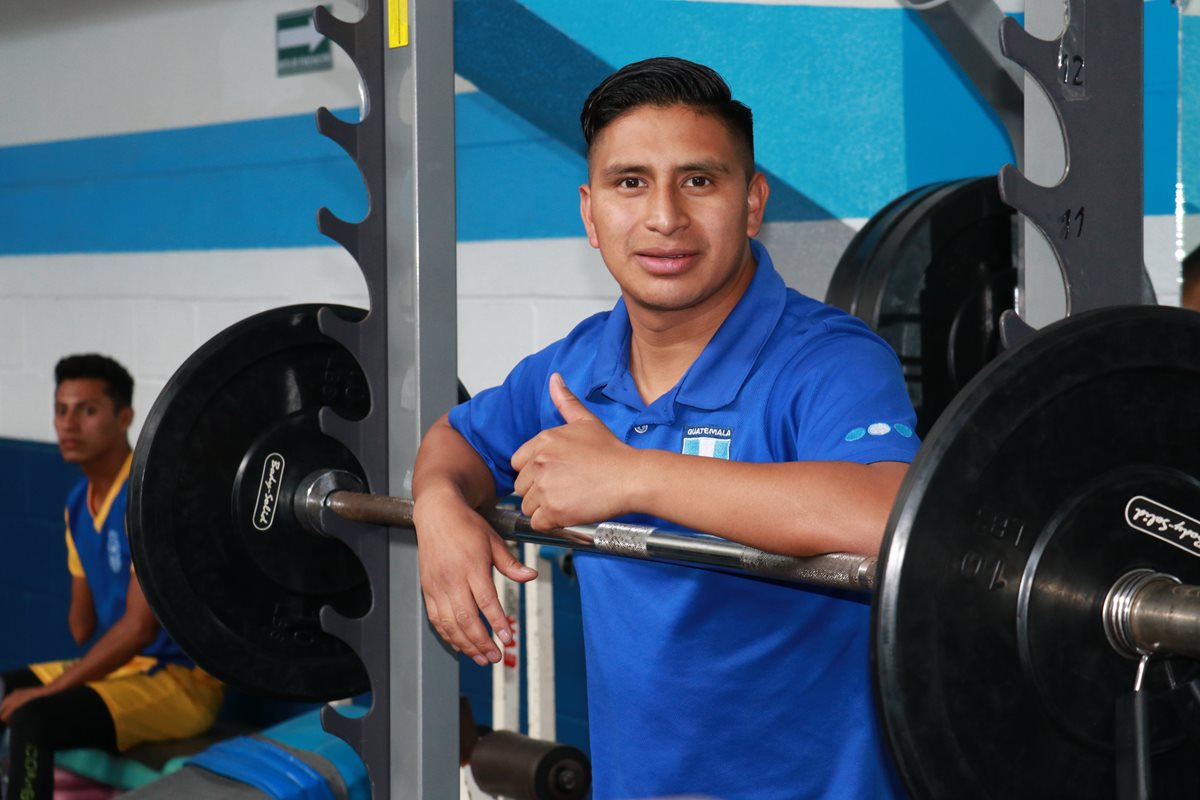 Marvin Tumax es originario de Totonicapán pero ha trabajado durante siete años en Xela en el desarrollo del deporte adaptado. (Foto Prensa Libre: Raúl Juárez)