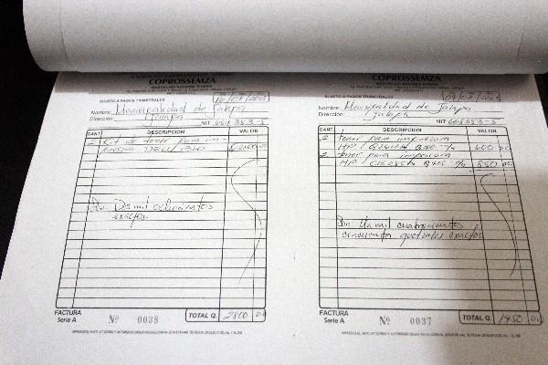 Copia de los documentos que hacen constar   pagos a la empresa Coprossemza, vinculada con  un hermano del alcalde.