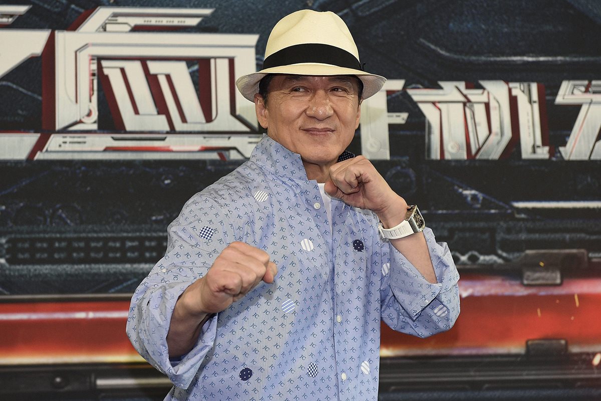 El actor Jackie Chan es conocido por su habilidad para las acrobacias. (Foto Prensa Libre: EFE)