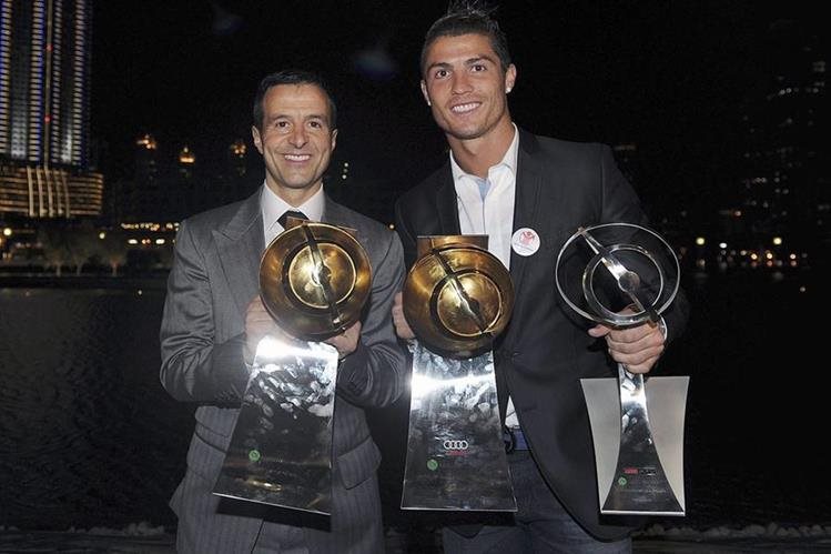 Jorge Mendes y Cristiano Ronaldo han forjado una buena amistad. (Foto Prensa Libre: Hemeroteca PL)