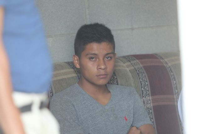 Yorlan Rodríguez, de 20 años, confesó haber obligado a dos niños a sostener relaciones sexuales mientras los grababa. (Foto Prensa Libre: Érick Ávila)