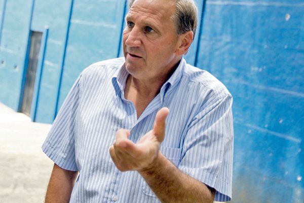 Enzo Trossero dio a conocer su molestia por la falta de juego limpio en el futbol guatemalteco. (Foto Prensa Libre: Carlos Vicente)  