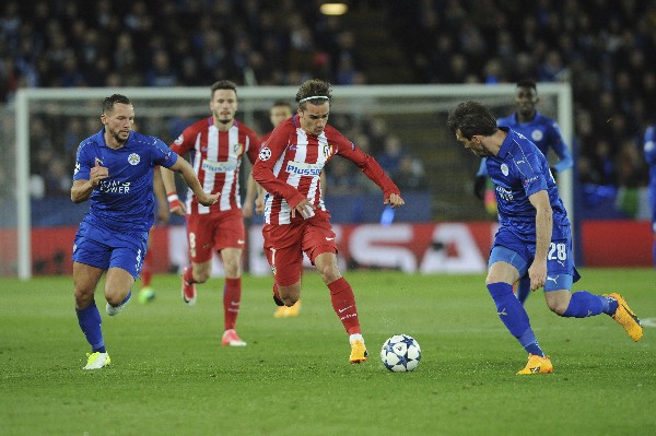 El Atlético de Madrid y el Leicester empataron 1-1 en el partido de vuelta de los cuartos de final de la Champions League. (Foto Prensa Libre: AP)