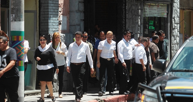 Los trabajadores del Congreso son notificados de una rebaja salarial a partir de este mes. (Foto Prensa Libre: Hemeroteca PL)