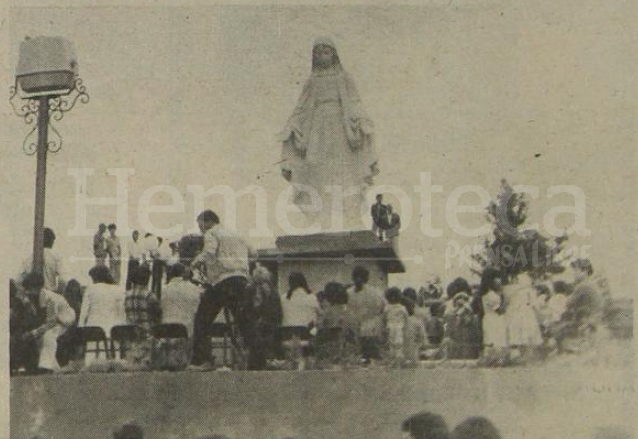 Inauguración del monumento a la Virgen en Mixco. 13/6/1982. (Foto: Hemeroteca PL)