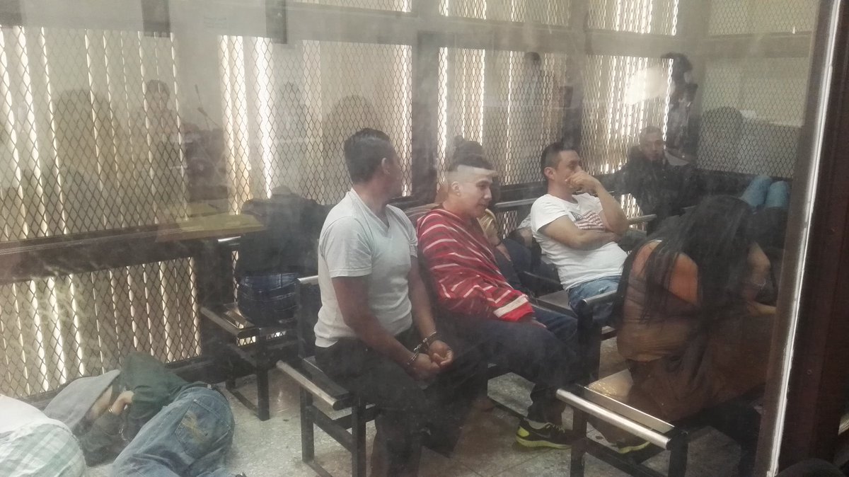 Pandilleros durante la audiencia el pasado 10 de abril, cuando el MP pidió las sentencias. Foto Prensa Libre: Hemeroteca PL