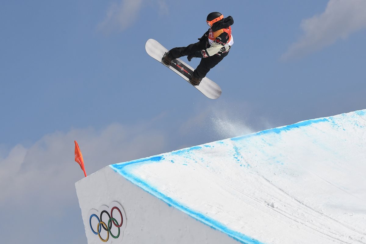 McMorris durante su presentación en slopestyle en el Phoenix Park. (Foto Prensa Libre: AFP)