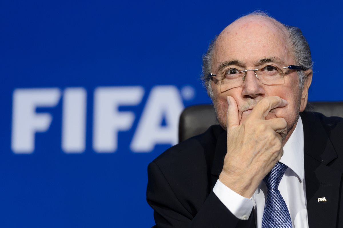 Blatter se encuentra bajo investigación luego de que se destapasen los múltiples casos de corrupción en la Fifa. (Foto Prensa Libre: AFP)
