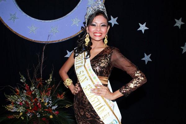 Odalis Arely Reyes, Reina de la Feria de San Sebastián, Retalhuleu. (Foto Prensa Libre: Rolando Miranda)