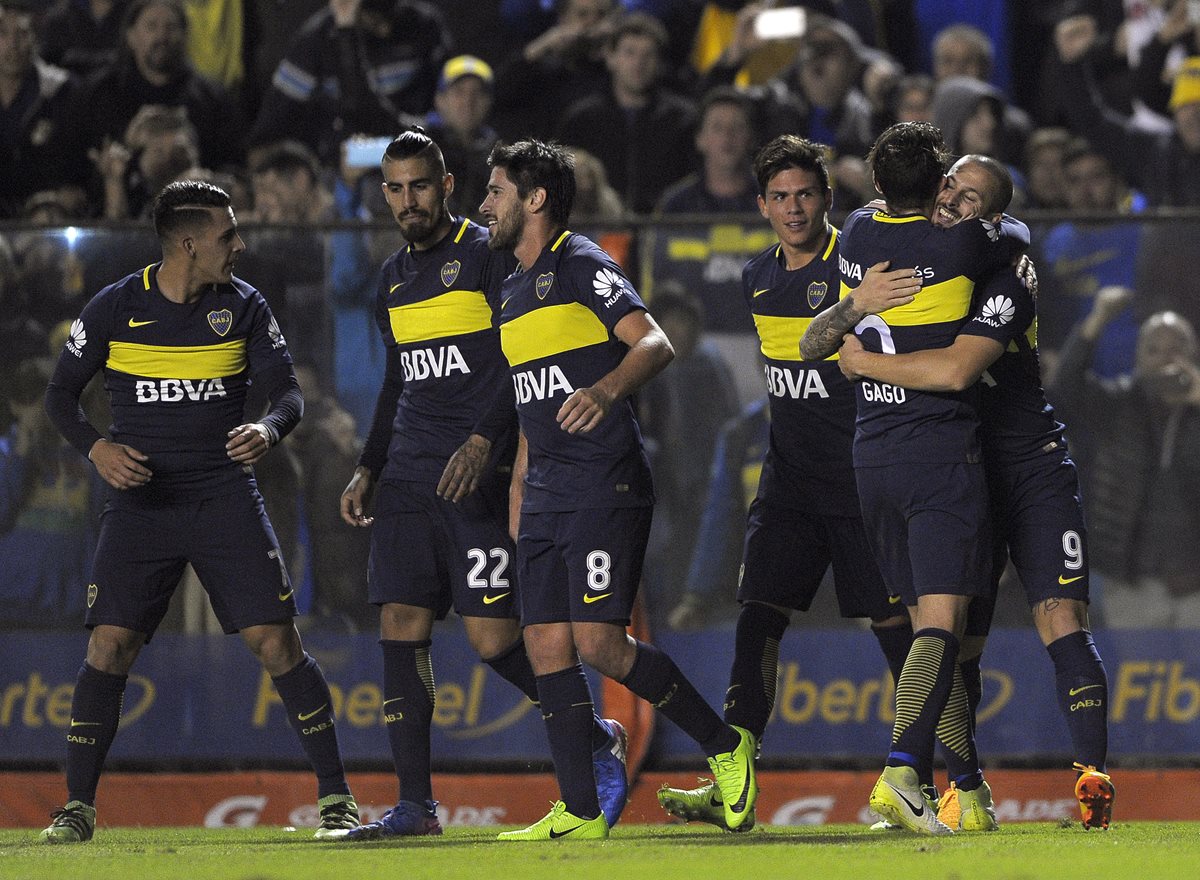 Boca Juniors puede conseguir su título número 26 de la era profesional del futbol argentino. (Foto Prensa Libre: AFP)