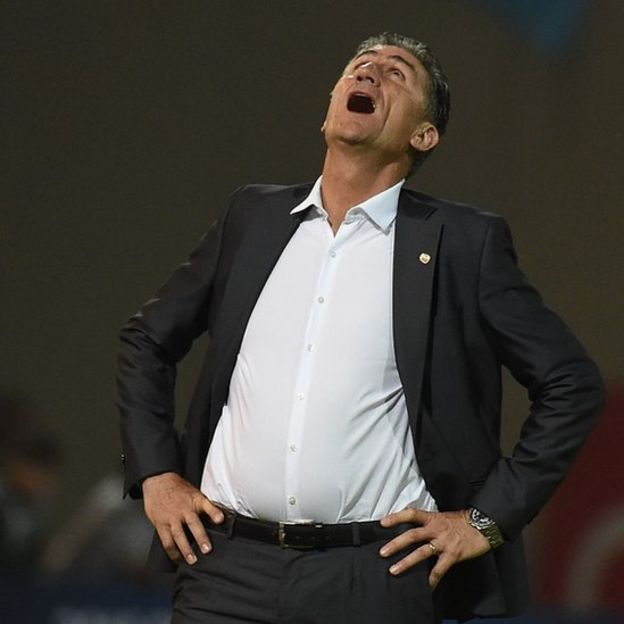 Edgardo Bauza sólo estuvo ocho meses al frente del seleccionado y sólo pudo ganar tres de los ocho partidos que dirigió. (Getty Images)