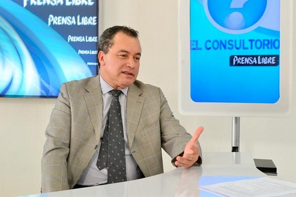 Arturo Carranza, durante  El Consultorio. (Foto Prensa Libre: Alfredo Vicente)