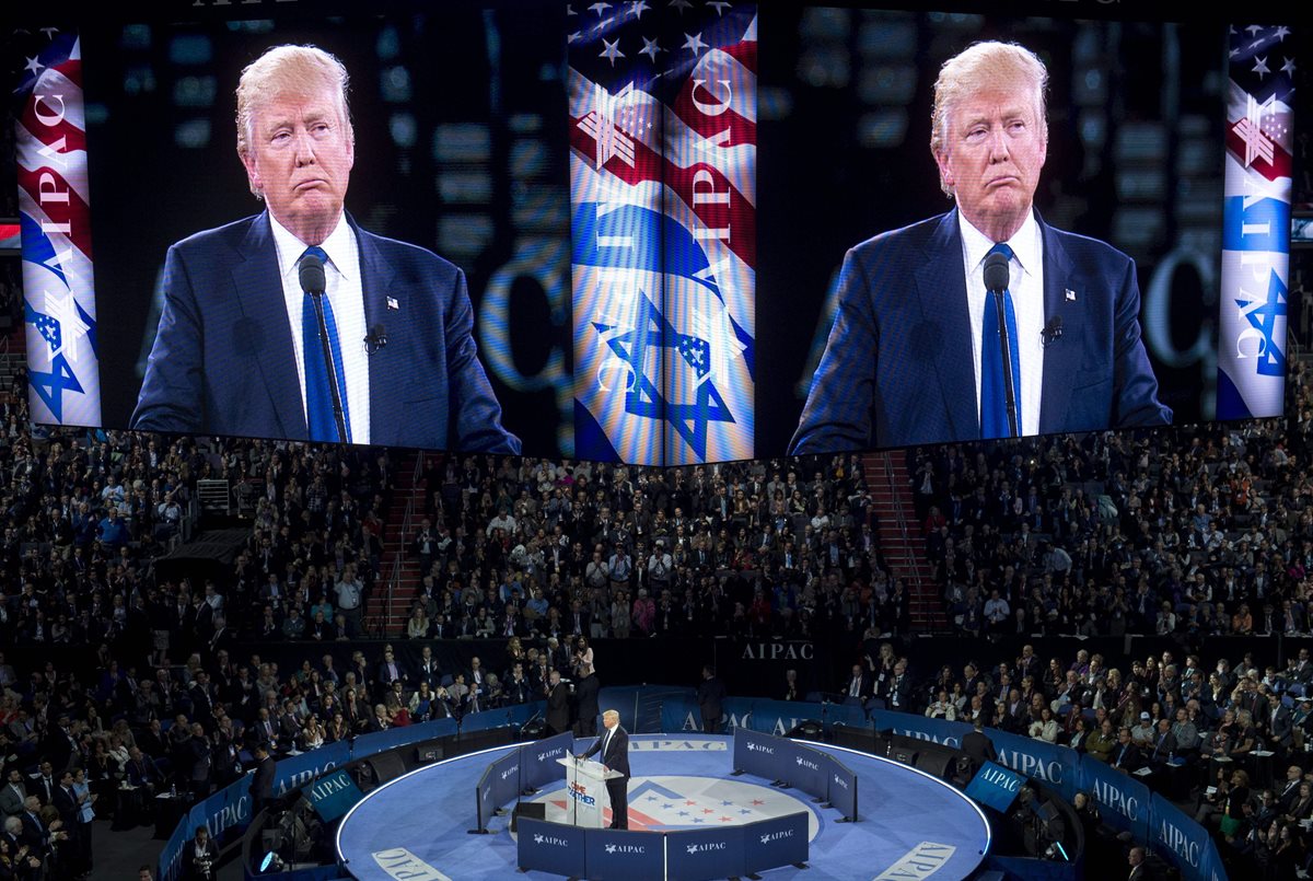 Donald Trump, durante su discurso el lunes. (Foto Prensa Libre: AFP).