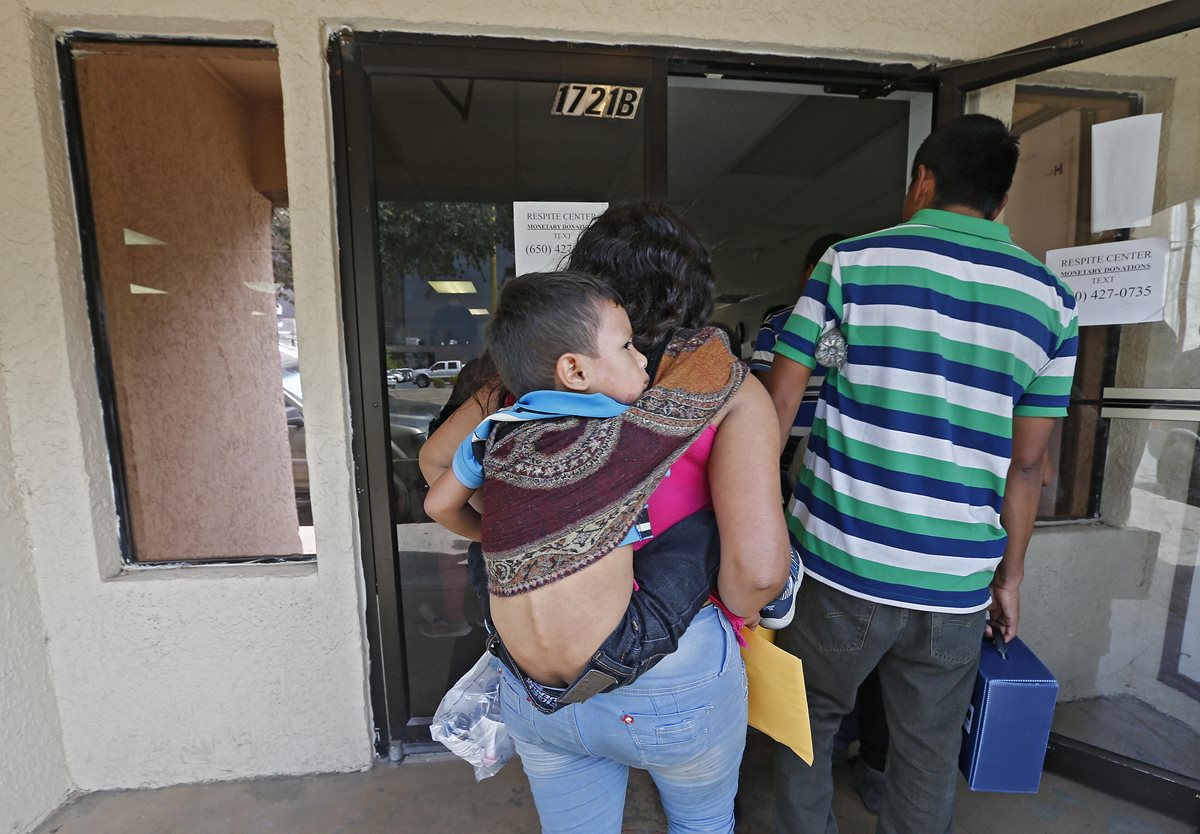 Más de 29 mil familias guatemaltecas han sido detenidas en la frontera sur de EE. UU. (Foto Prensa Libre. EFE)