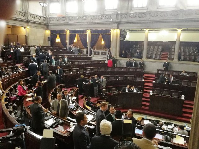 El pleno del Congreso reunido para la interpelación del ministro Aldo García. (Foto Prensa Libre: Jessica Gramajo)