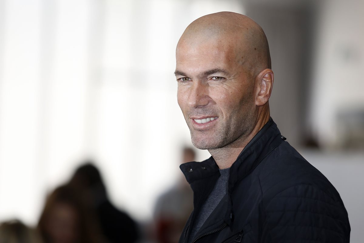 Zinedine Zidane durante la presentación de la nueva colección de Mango. (Foto Prensa Libre: AFP)