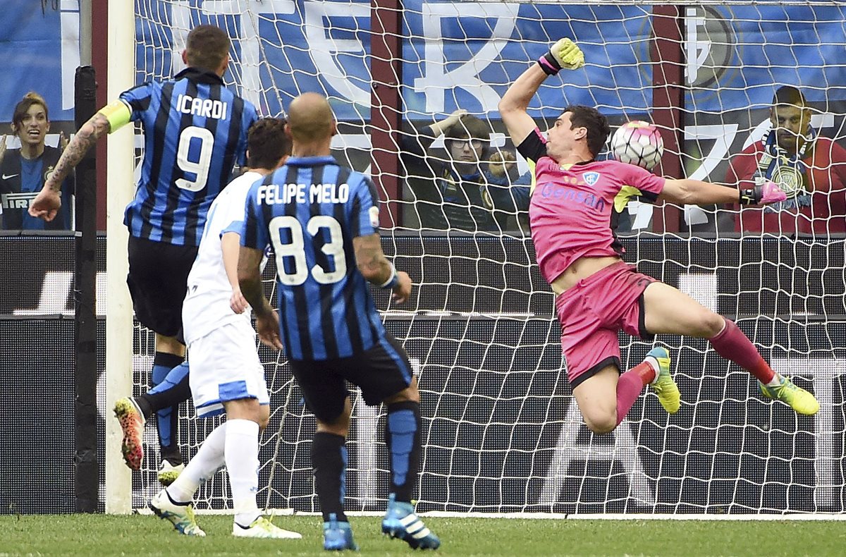 Mauro Icardi abrió el marcador a favor del Inter. (Foto Prensa Libre: AP)